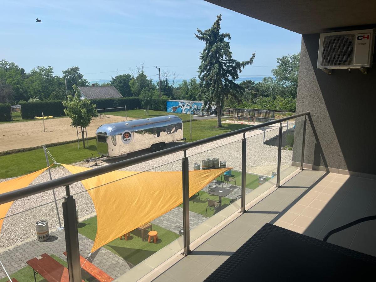 Hedon Brewing Niko Apartment - 200 Meter To The Beach Balatonvilágos エクステリア 写真